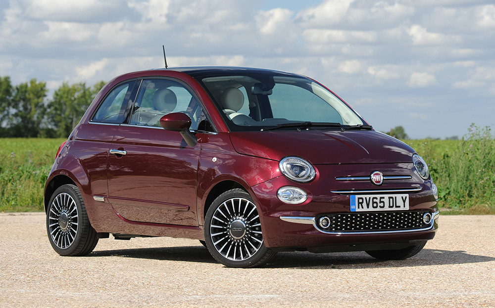 Fiat 500 Lounge review