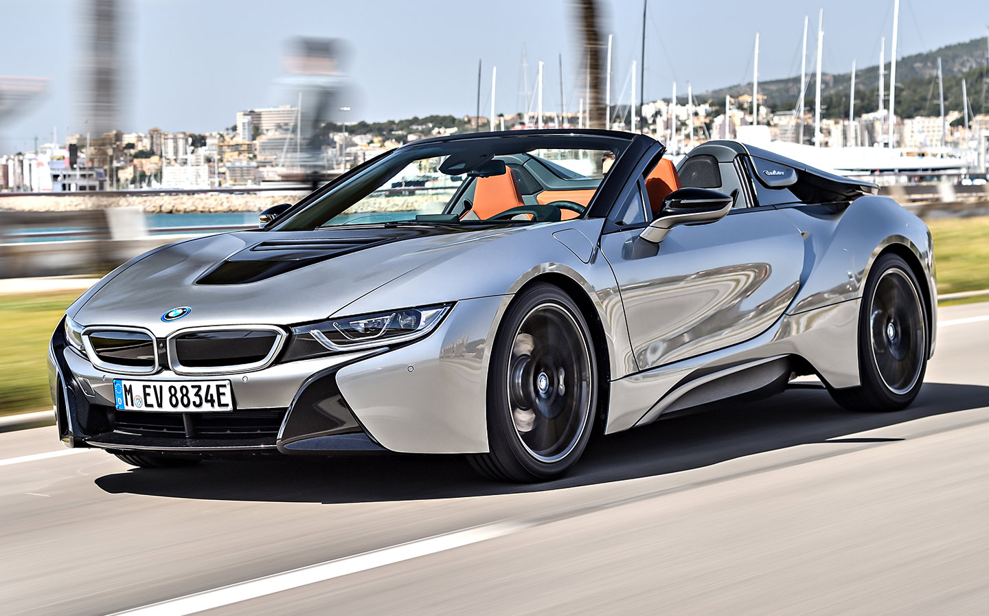 2018 BMW i8 Roadster review