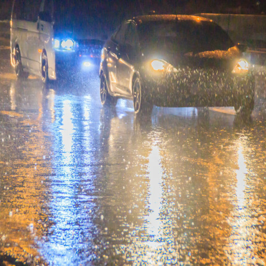 UK-Driving-in-the-rain-at-night-square - Driving.co.uk from The Sunday ...