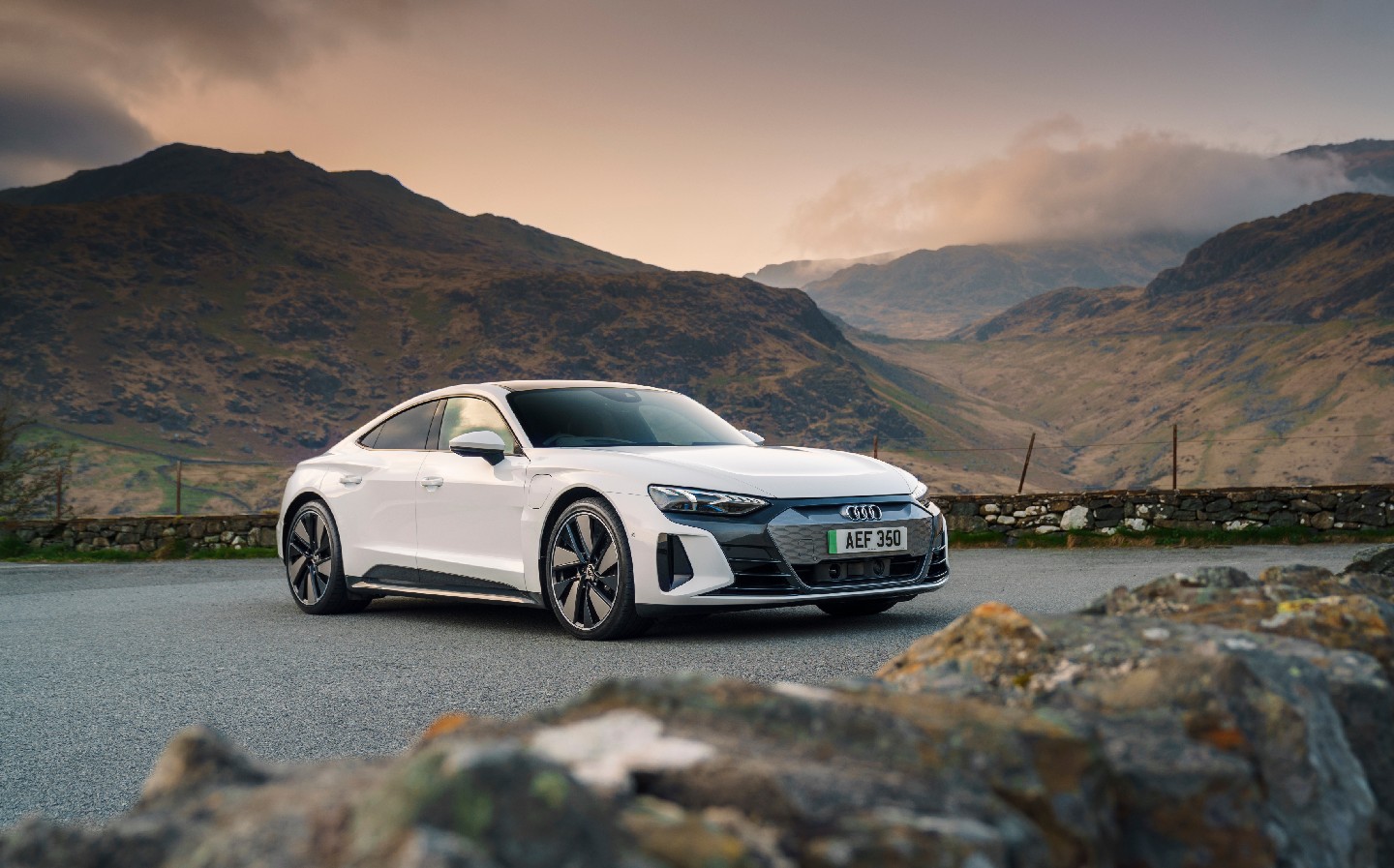 https://www.driving.co.uk/wp-content/uploads/sites/5/2021/05/Audi-e-tron-GT-review-21.jpg