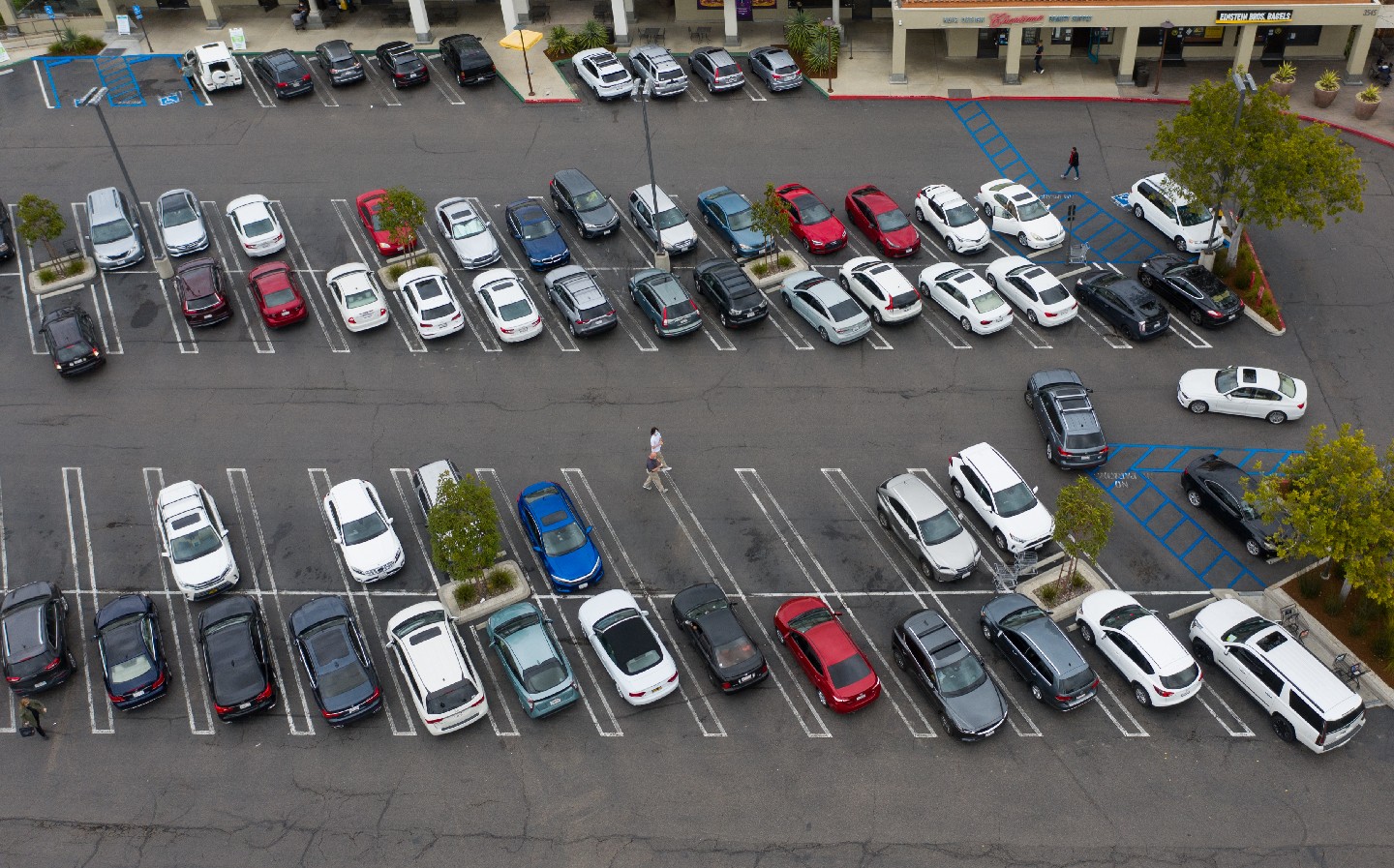 How to maximise space in a car park with angled parking bays