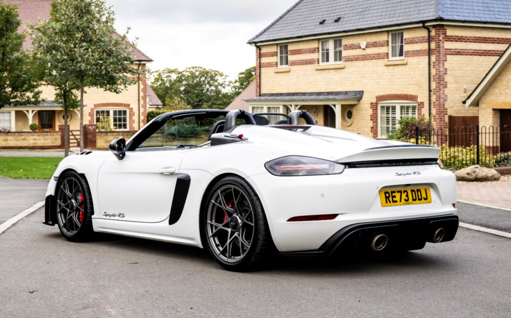 Porsche 718 Spyder RS