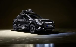 https://www.driving.co.uk/wp-content/uploads/sites/5/2023/12/audi-q8-e-tron-edition-dakar-2024-079.jpg?w=310