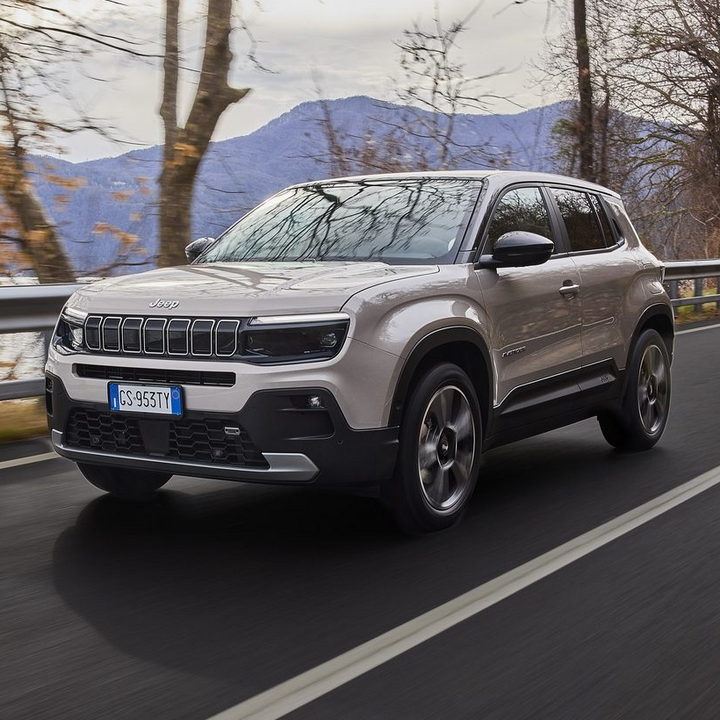 square-Jeep-Avenger-e-hybrid-2024-beige-001 - Driving.co.uk from The ...