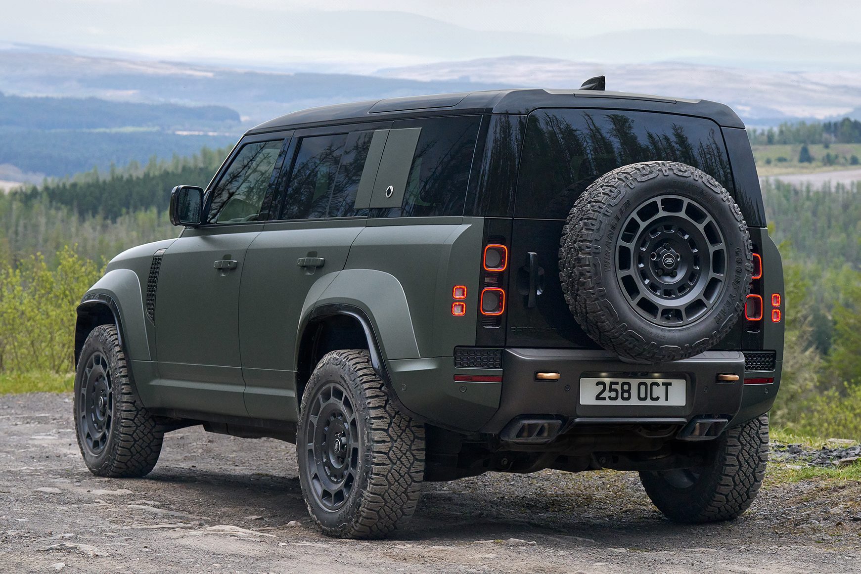 Land Rover Defender Octa rear 3/4 view