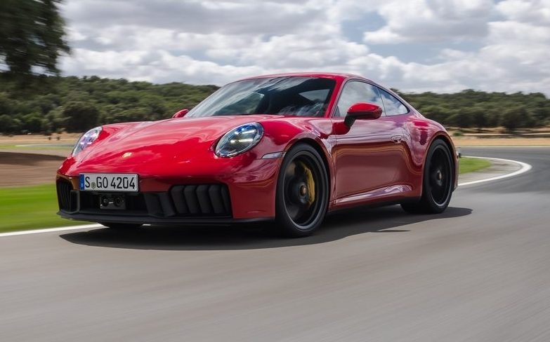 Porsche 911 Carrera 4 GTS Coupé