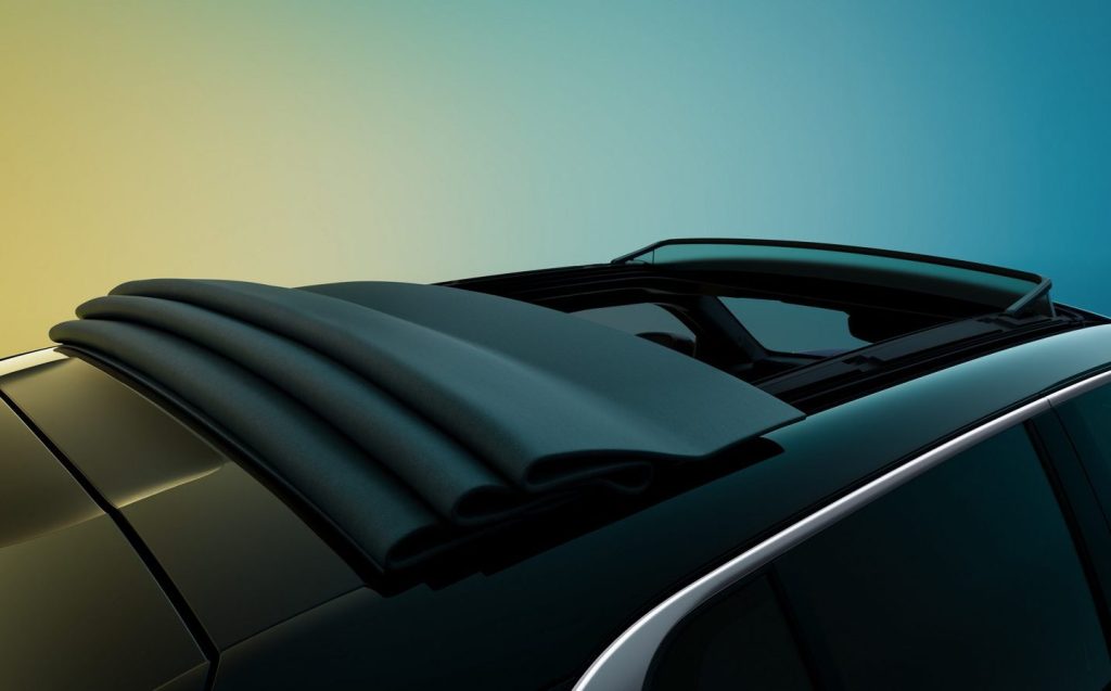 2025 Renault 4 details - folding roof.